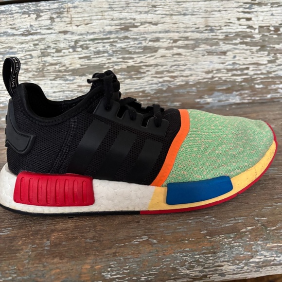 Adidas’s NMD R1 J 2020 Black Multicolored Athletic Shoe FW1076 size 6.5 - Picture 10 of 14